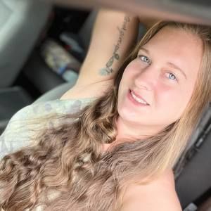 Meet your Posher, Caitlynn